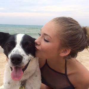 Meet your Posher, Claire